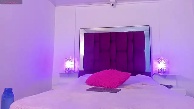 Snapshot of danaythamara1 chatting on 03/06/25, 12:43 danaythamara1 online show from 03/06/25, 12:43