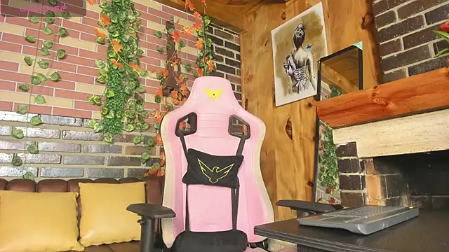 Snapshot of danaythamara1 chatting on 03/13/25, 08:43 danaythamara1 online show from 03/13/25, 08:43