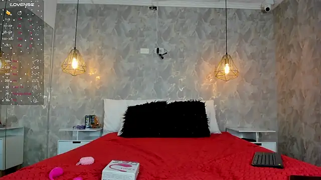 Snapshot of danaythamara1 chatting on 09/12/25, 08:20 danaythamara1 online show from 09/12/25, 08:20