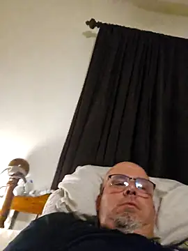 ke5eeo2 online show from 04/24/26, 01:30