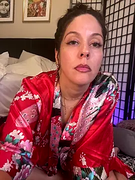 bellafreakyfun online show from 09/15/25, 03:39