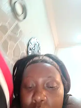 THREEHOLESPLEASURE99 online show from 10/26/25, 06:03