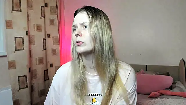 Vivian Davis online show from 03/18/25, 06:37