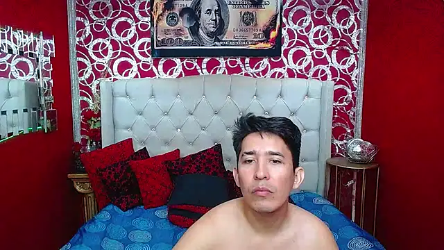 Snapshot of shannentrans chatting on 02/19/25, 04:11 shannentrans online show from 02/19/25, 04:11