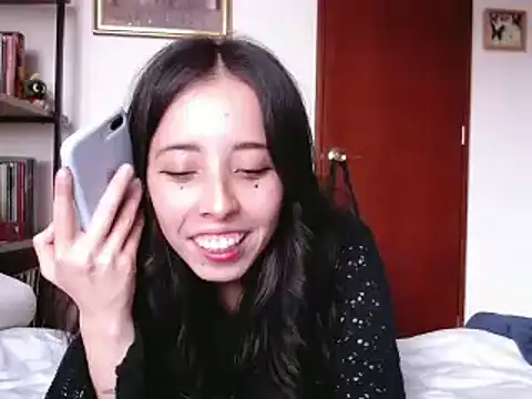 Snapshot of babyluna_8_8 chatting on 12/04/24, 09:13 babyluna 8 8 online show from 12/04/24, 09:13