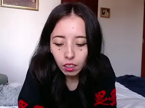 Snapshot of babyluna_8_8 chatting on 12/10/24, 09:22 babyluna 8 8 online show from 12/10/24, 09:22