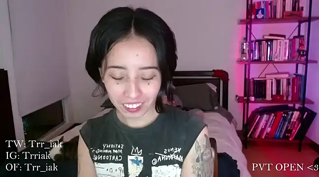 Snapshot of babyluna_8_8 chatting on 01/22/25, 03:20 babyluna 8 8 online show from 01/22/25, 03:20