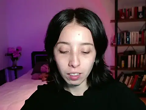 Snapshot of babyluna_8_8 chatting on 02/17/26, 04:53 babyluna 8 8 online show from 02/17/26, 04:53