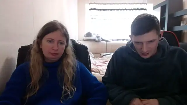 Snapshot of PeterAndJen chatting on 03/14/25, 05:46 PeterAndJen online show from 03/14/25, 05:46