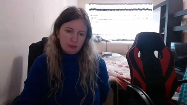 Snapshot of PeterAndJen chatting on 03/15/25, 01:07 PeterAndJen online show from 03/15/25, 01:07