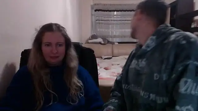 Snapshot of PeterAndJen chatting on 03/17/25, 09:23 PeterAndJen online show from 03/17/25, 09:23