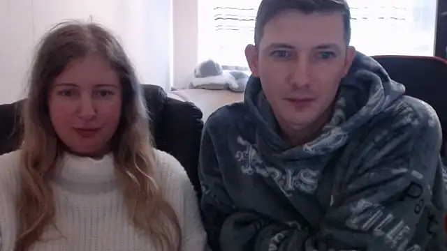 Snapshot of PeterAndJen chatting on 03/22/25, 01:19 PeterAndJen online show from 03/22/25, 01:19