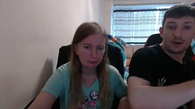 Snapshot of PeterAndJen chatting on 09/16/25, 05:58 PeterAndJen online show from 09/16/25, 05:58