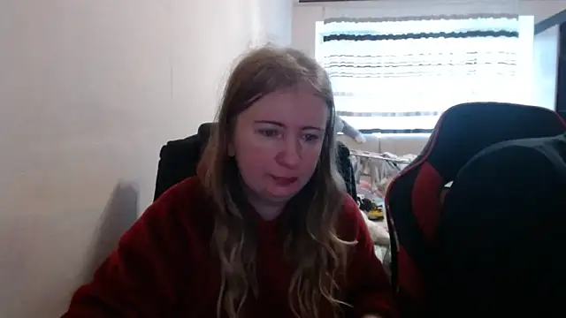 Snapshot of PeterAndJen chatting on 11/14/25, 10:47 PeterAndJen online show from 11/14/25, 10:47