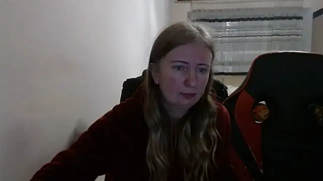 Snapshot of PeterAndJen chatting on 11/15/25, 06:37 PeterAndJen online show from 11/15/25, 06:37