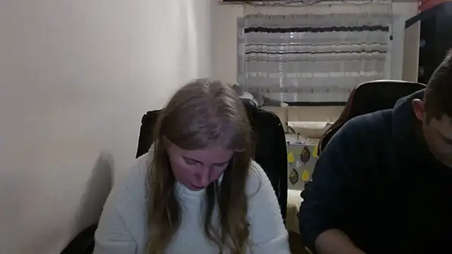 PeterAndJen online show from 03/01/26, 06:32