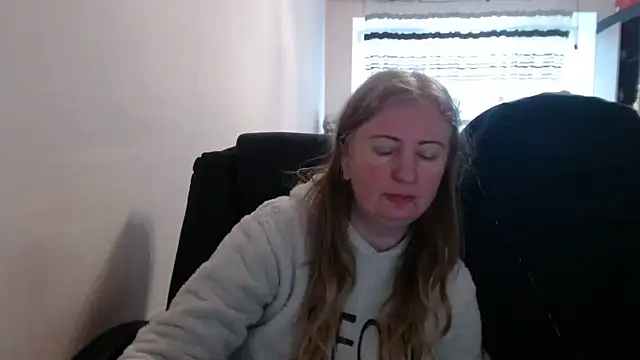 PeterAndJen online show from 03/12/26, 06:19