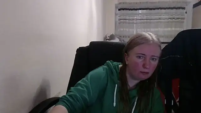 PeterAndJen online show from 03/25/26, 07:20