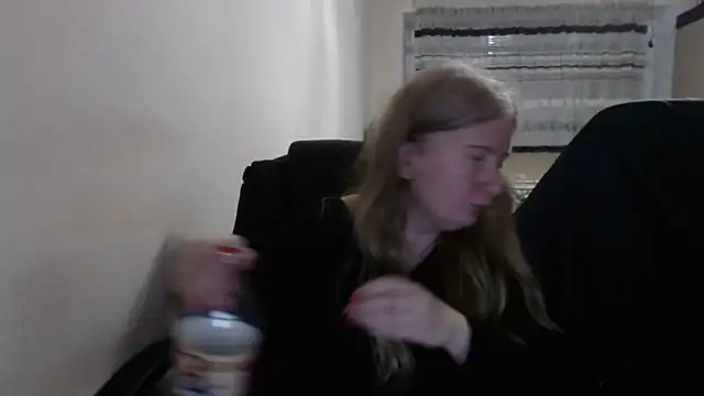 PeterAndJen online show from 04/03/26, 05:44