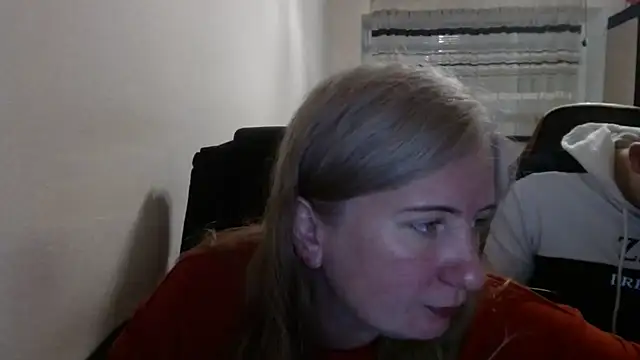 PeterAndJen online show from 04/11/26, 07:51