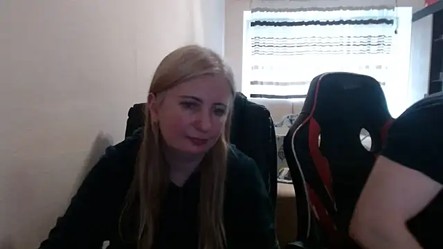 PeterAndJen online show from 04/23/26, 12:51