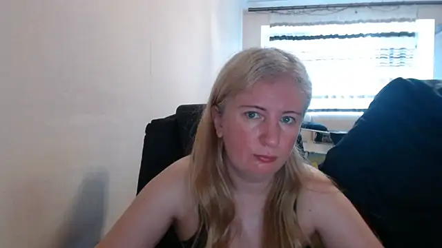 PeterAndJen online show from 06/29/26, 05:03