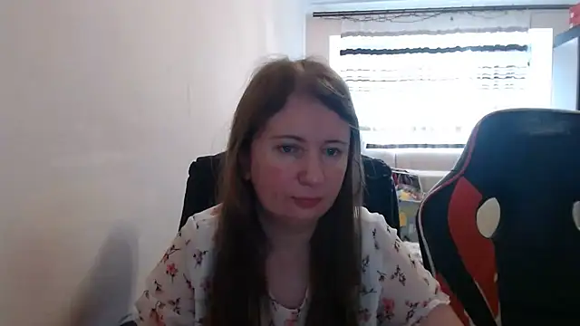 PeterAndJen online show from 07/06/26, 05:26