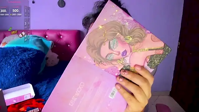 Snapshot of crissn0707 chatting on 02/15/25, 12:11 crissn0707 online show from 02/15/25, 12:11