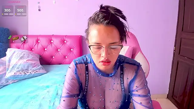 Snapshot of crissn0707 chatting on 03/11/25, 11:55 crissn0707 online show from 03/11/25, 11:55