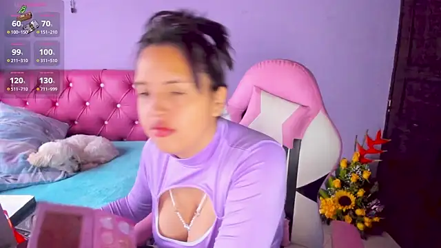 Snapshot of crissn0707 chatting on 03/13/25, 11:51 crissn0707 online show from 03/13/25, 11:51