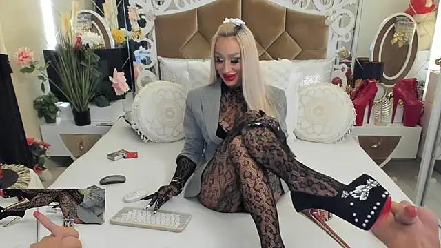 hotgirlsmoking 69xxx online show from 09/14/25, 03:00