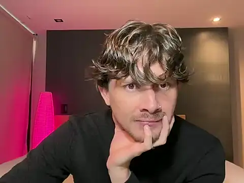 Snapshot of mcklister_kinky_feets chatting on 02/11/26, 04:56 mcklister kinky feets online show from 02/11/26, 04:56