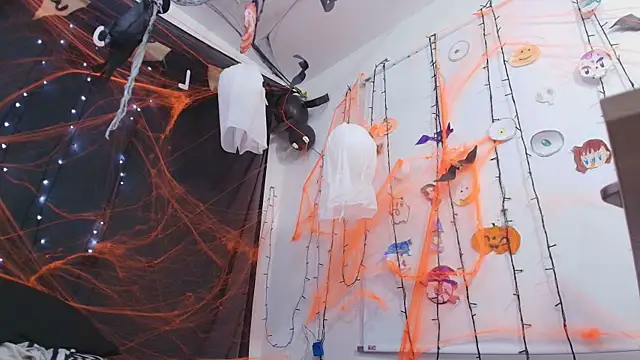 Snapshot of timkerbell_ chatting on 10/14/25, 07:14 timkerbell online show from 10/14/25, 07:14