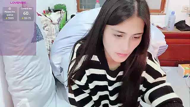 coco0318 online show from 12/19/24, 02:46