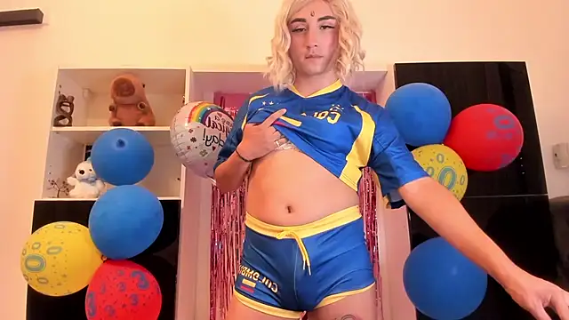 wanderlustxxx  online show from 07/08/26, 06:56