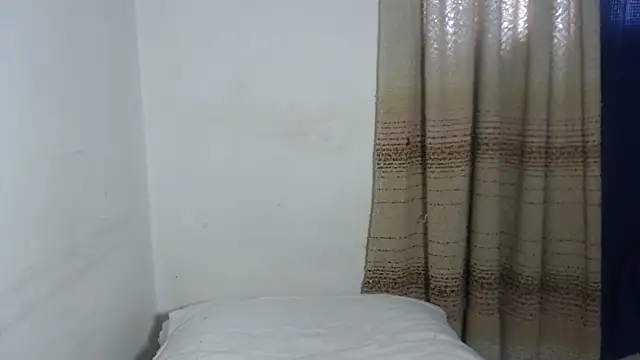 agathamiller01 online show from 01/11/26, 07:52