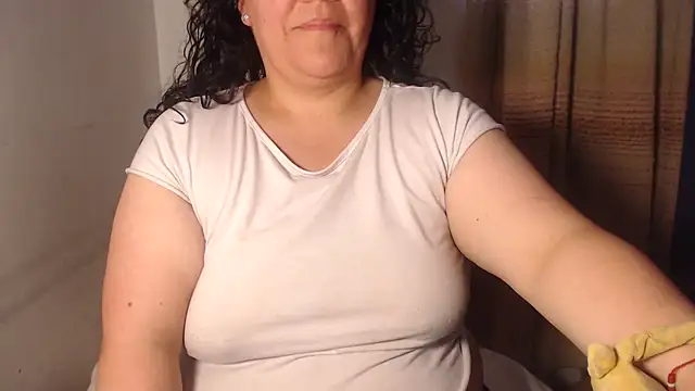 agathamiller01 online show from 03/11/26, 11:00