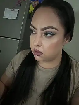 MileyGia online show from 11/29/25, 12:35