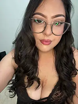 MileyGia online show from 04/22/26, 01:08