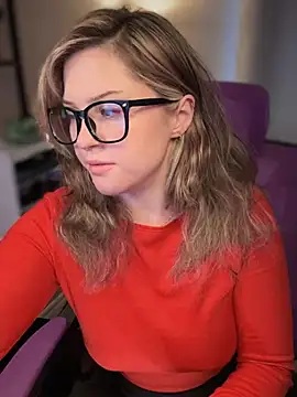 JennKenobi online show from 12/04/24, 03:54