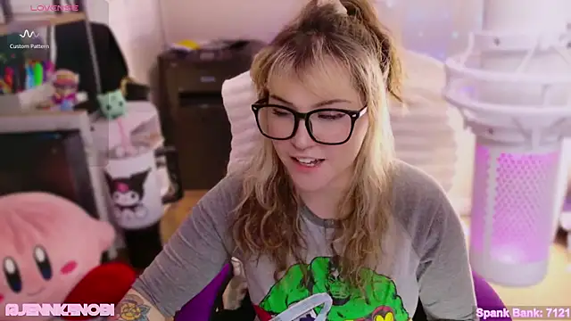 JennKenobi online show from 02/27/25, 04:10