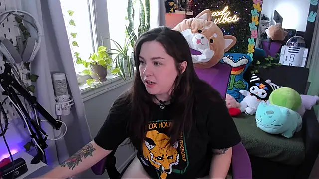 JennKenobi online show from 04/20/26, 02:20