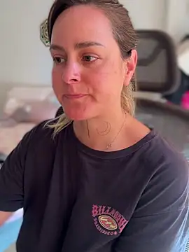 Snapshot of misslulipop chatting on 03/08/25, 04:28 misslulipop online show from 03/08/25, 04:28