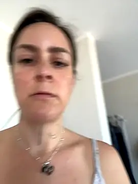 Snapshot of misslulipop chatting on 11/09/25, 02:37 misslulipop online show from 11/09/25, 02:37