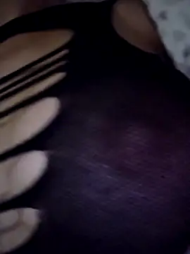 Snapshot of kylie_blck chatting on 09/26/25, 03:54 kylie blck online show from 09/26/25, 03:54