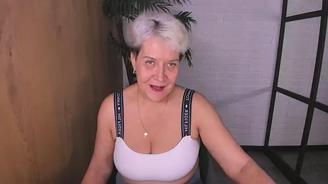 KathySunn online show from 04/11/26, 01:26