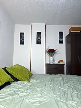 Angela isabella online show from 03/05/26, 09:33