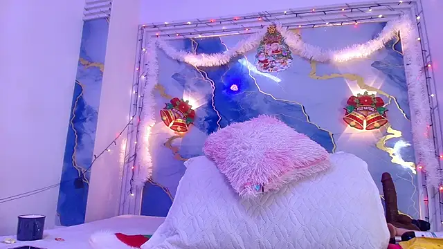 lorrayne  online show from 12/15/25, 12:09