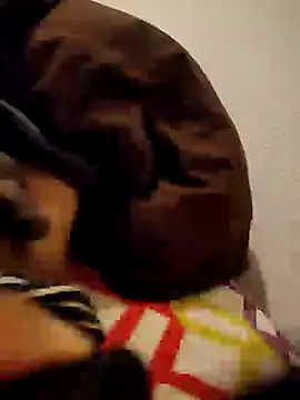 Snapshot of motalund802 chatting on 01/28/25, 05:22 motalund802 online show from 01/28/25, 05:22