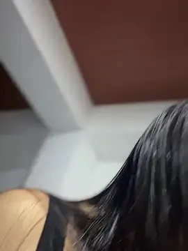 Ambar pe  online show from 12/21/25, 02:51